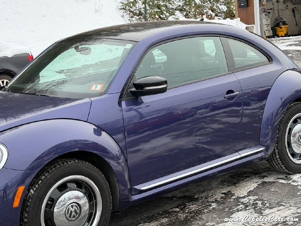 Volkswagen Beetle  2014