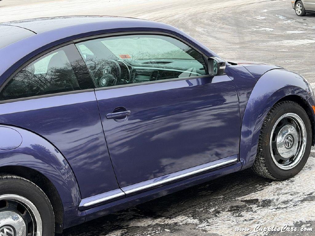 Volkswagen Beetle  2014