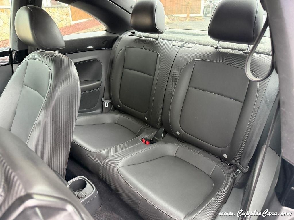 Volkswagen Beetle  2014