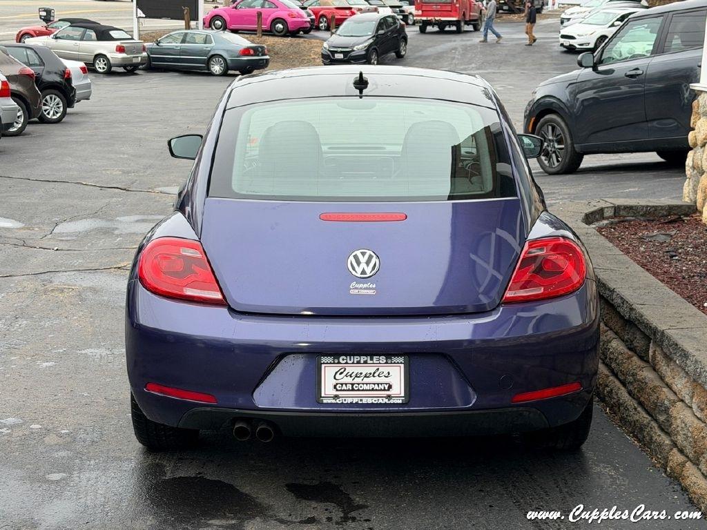 Volkswagen Beetle  2014
