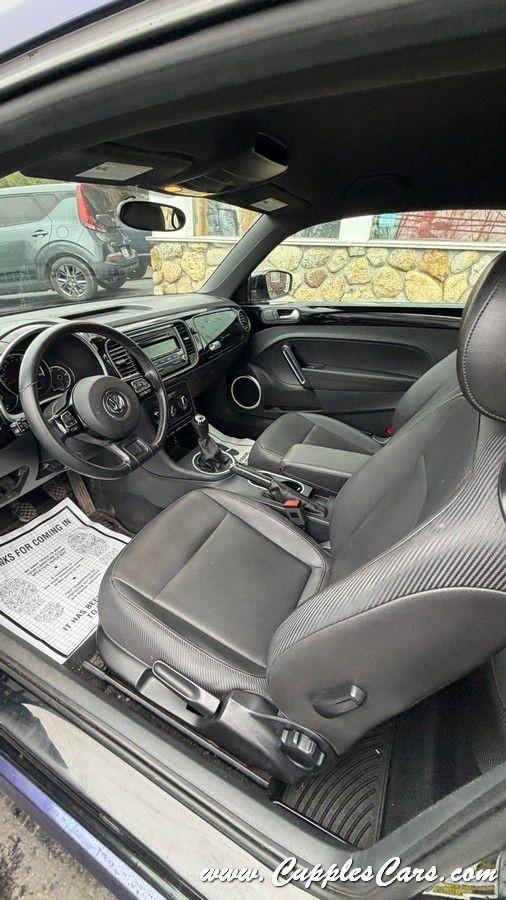 Volkswagen Beetle  2014