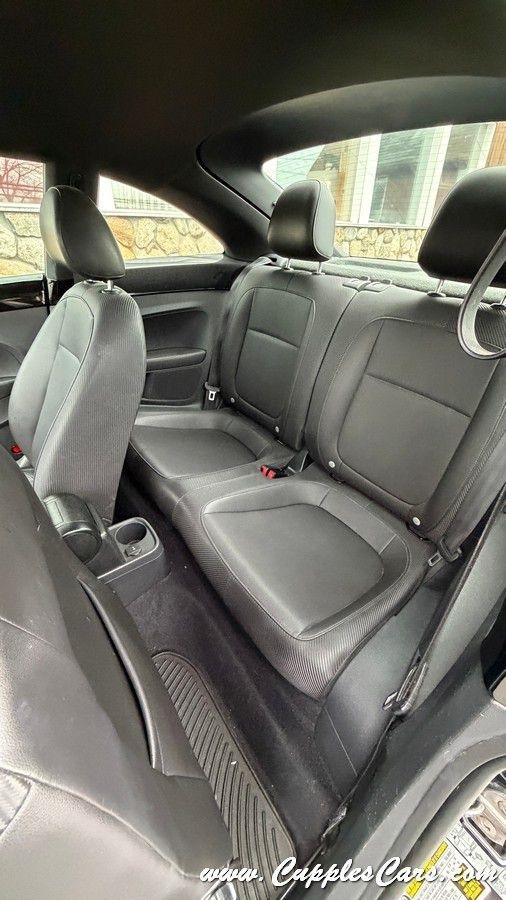 Volkswagen Beetle  2014