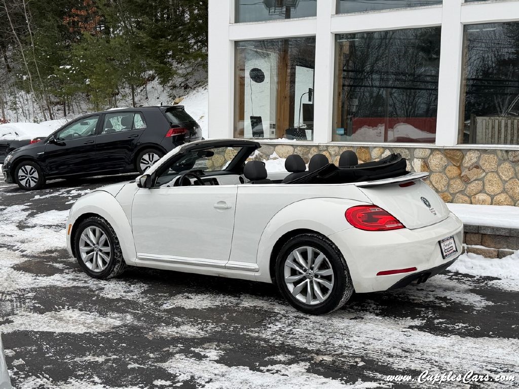 Volkswagen Beetle  2013