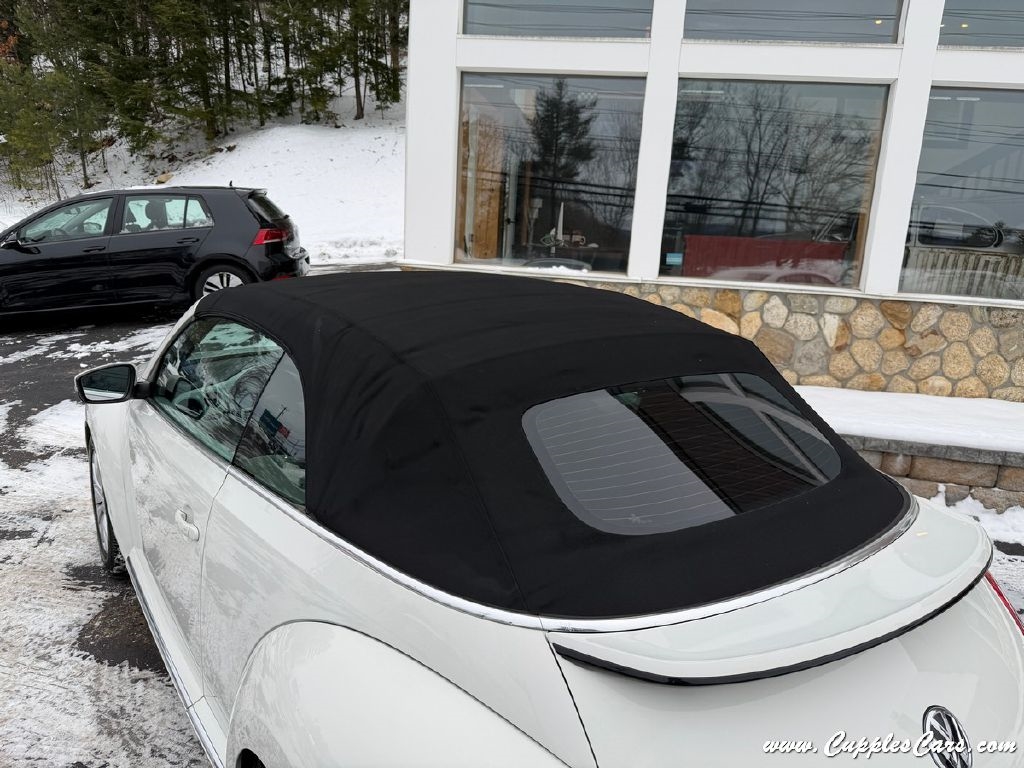 Volkswagen Beetle  2013