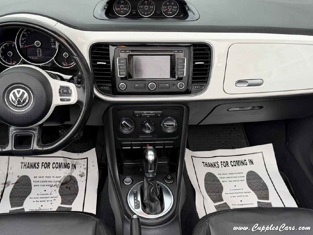 Volkswagen Beetle  2013