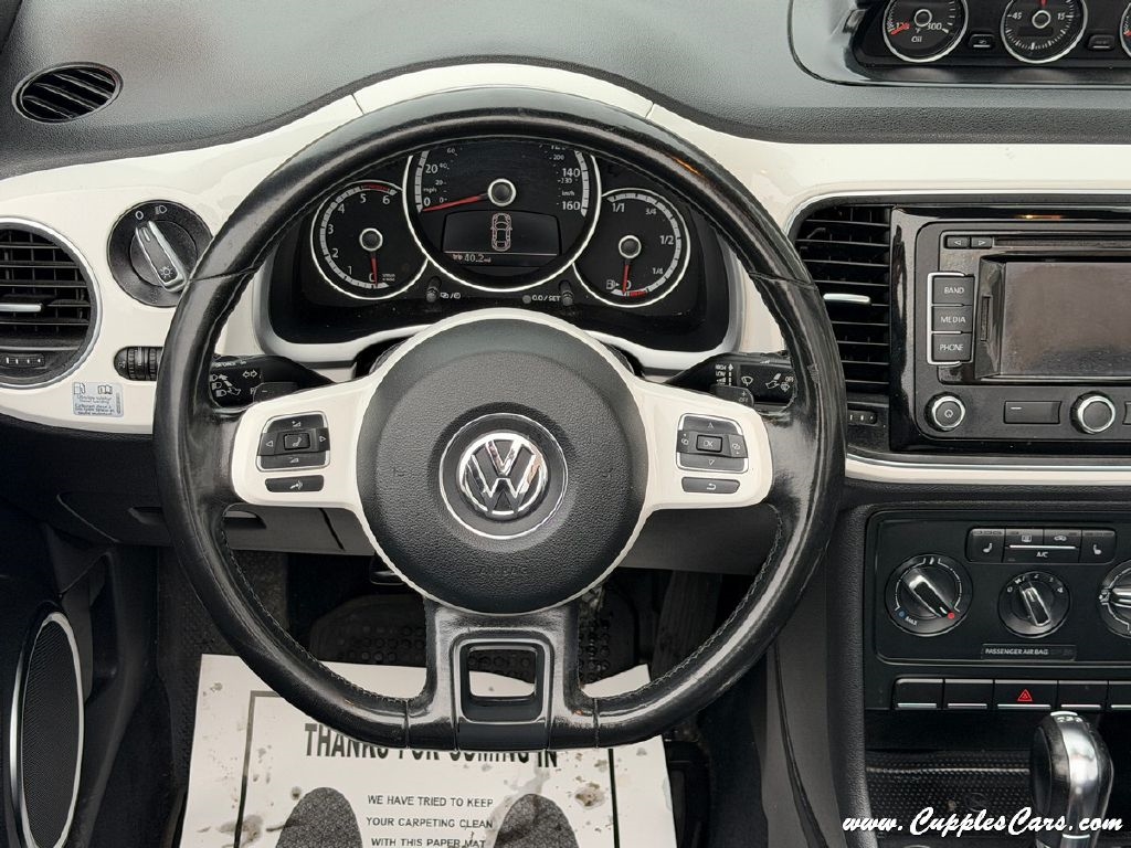 Volkswagen Beetle  2013