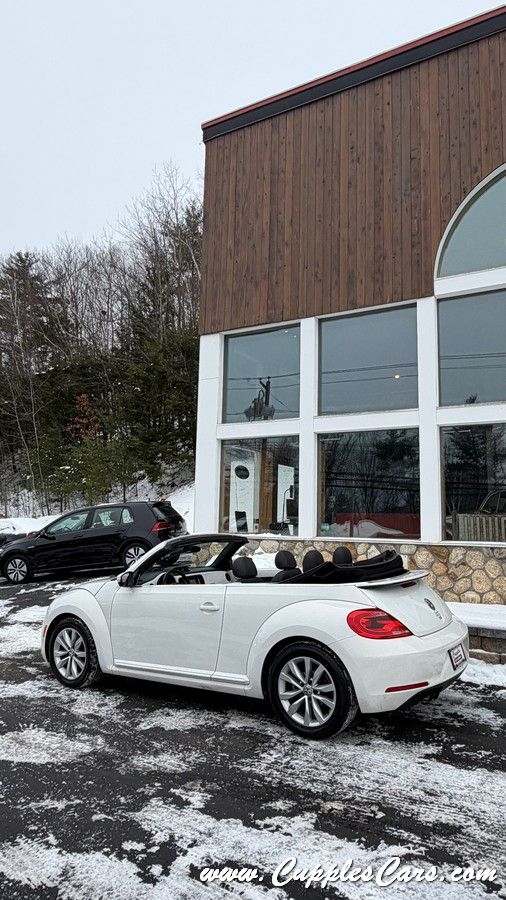 Volkswagen Beetle  2013