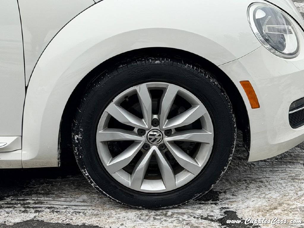 Volkswagen Beetle  2013