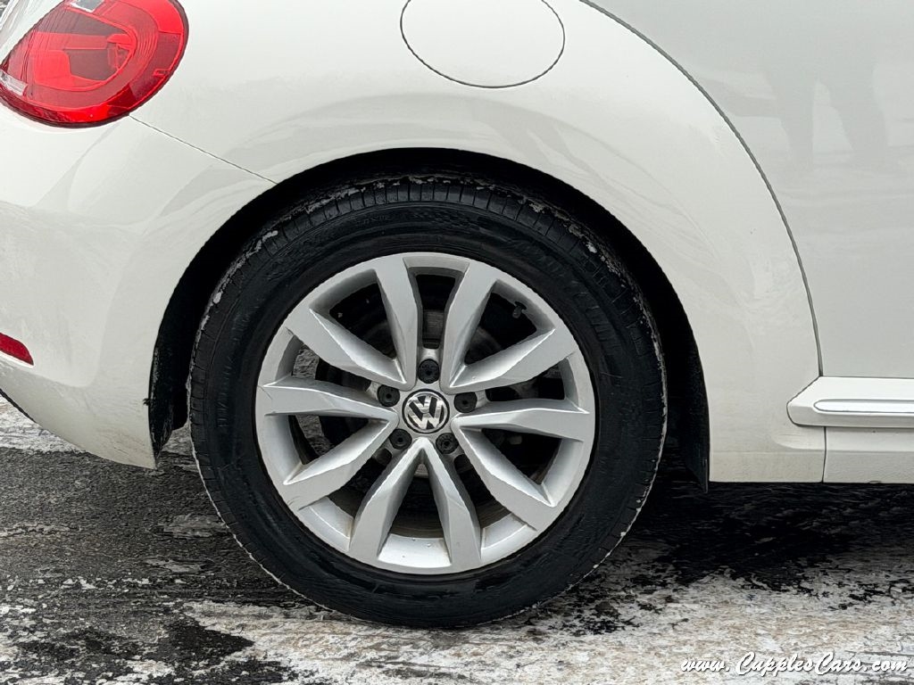 Volkswagen Beetle  2013