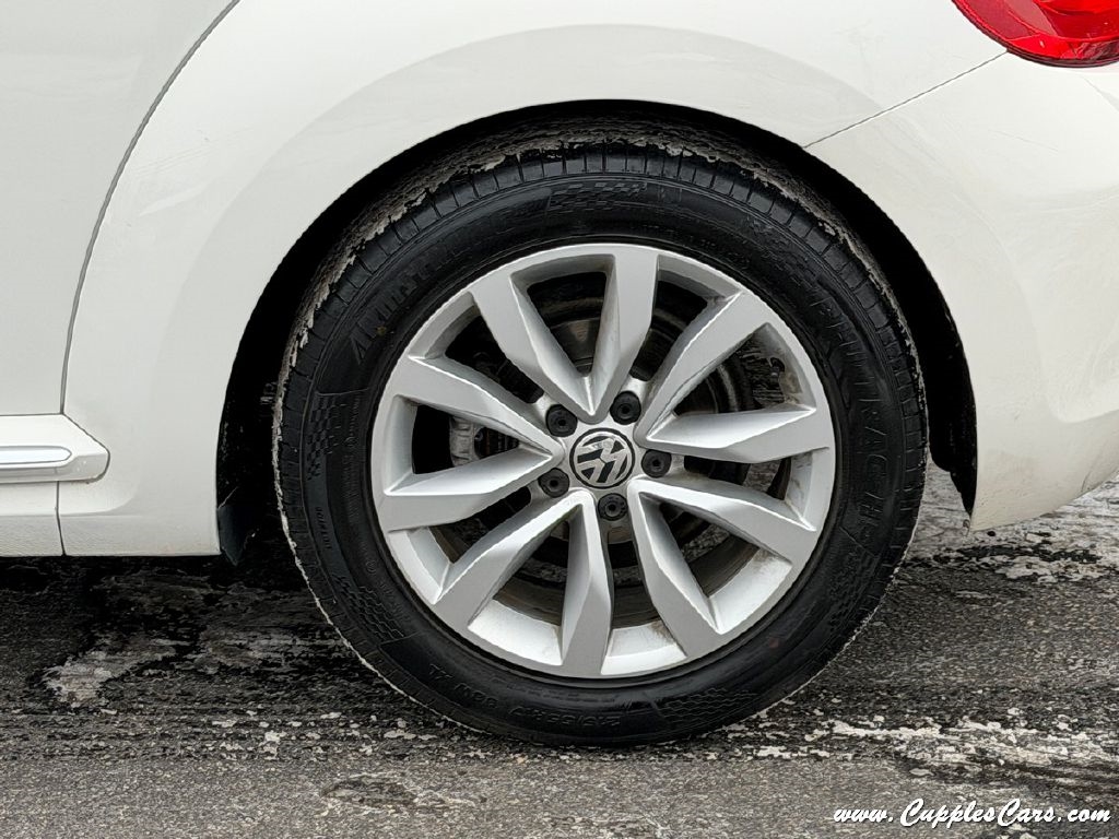 Volkswagen Beetle  2013