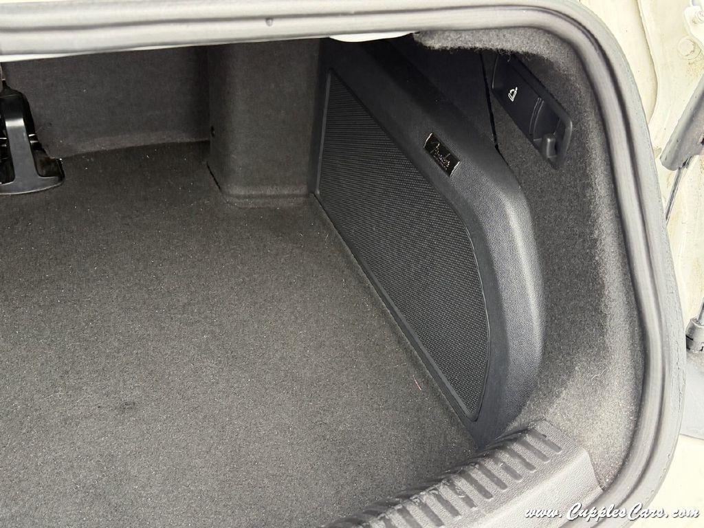 Volkswagen Beetle  2013