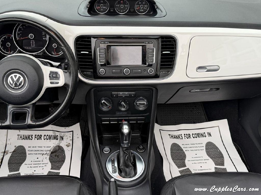 Volkswagen Beetle  2013