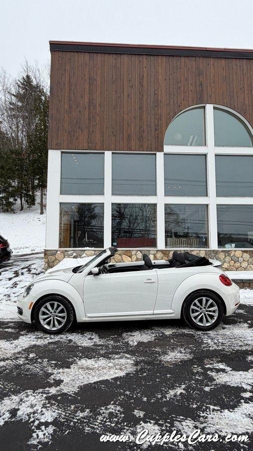 Volkswagen Beetle  2013