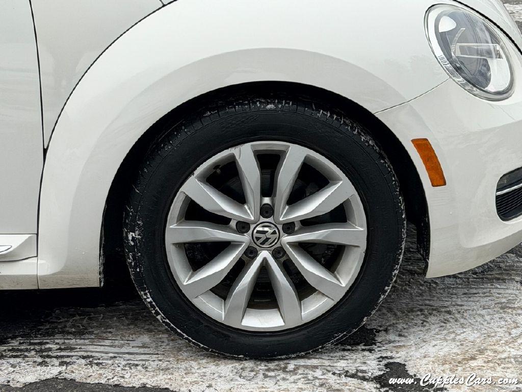 Volkswagen Beetle  2013