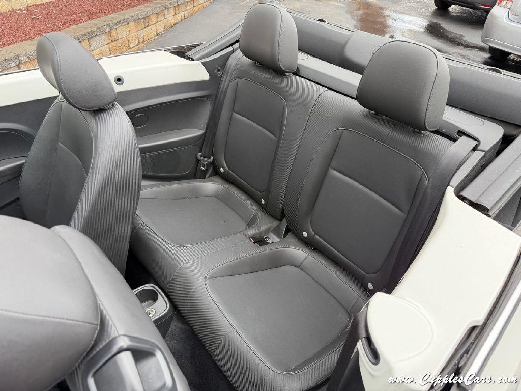 Volkswagen Beetle  2013