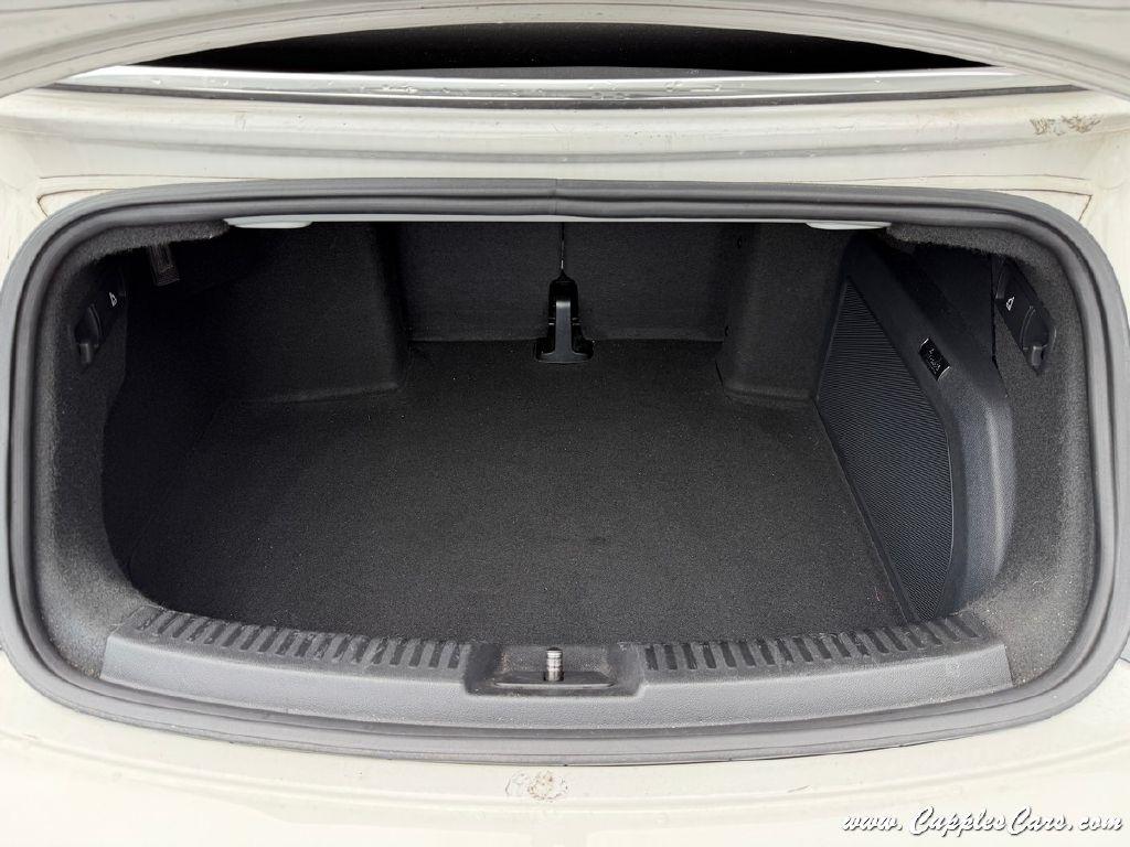 Volkswagen Beetle  2013