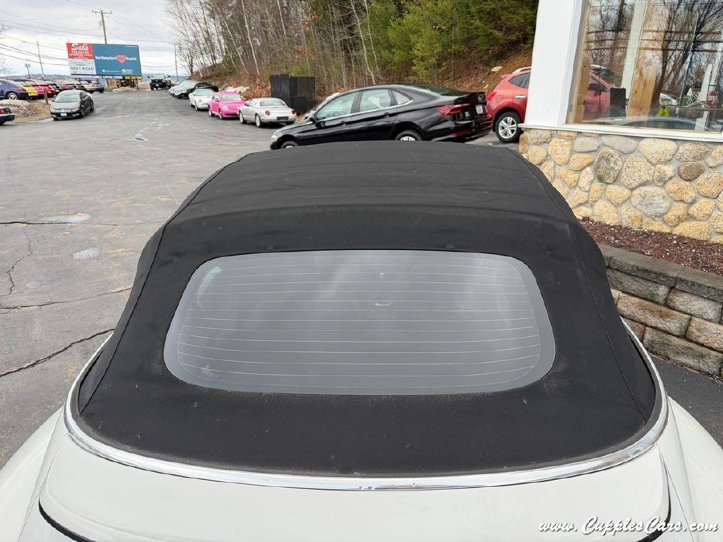 Volkswagen Beetle  2013