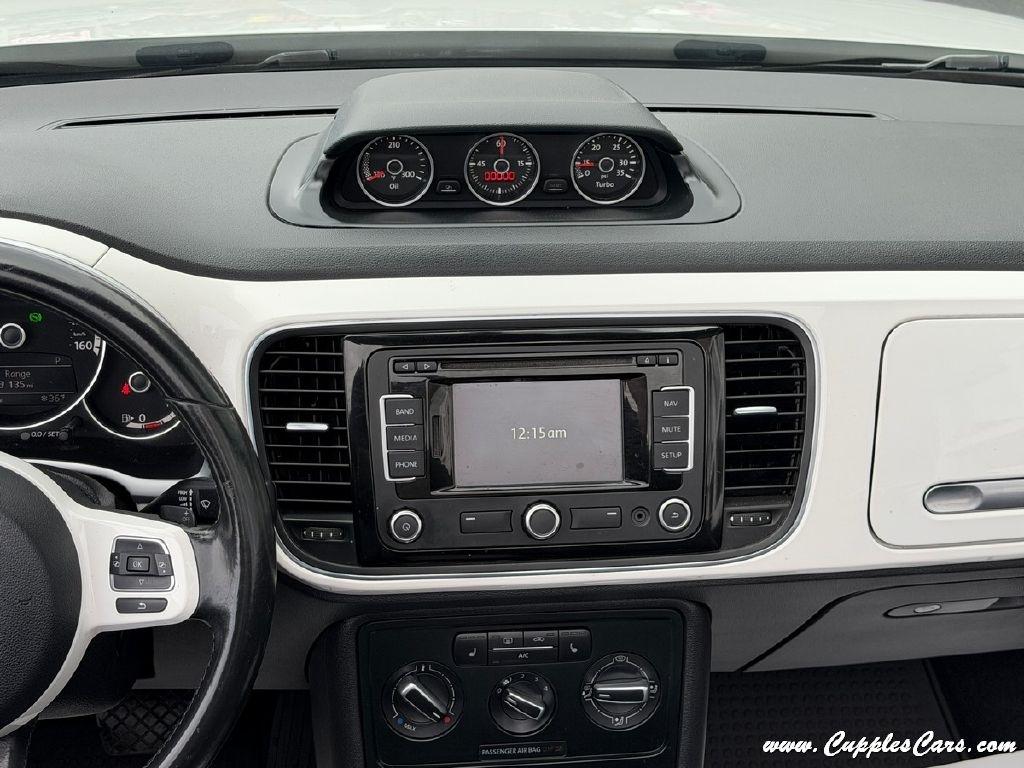 Volkswagen Beetle  2013