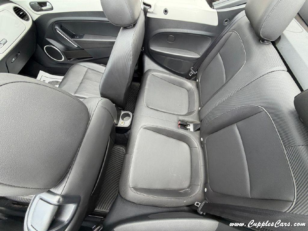 Volkswagen Beetle  2013