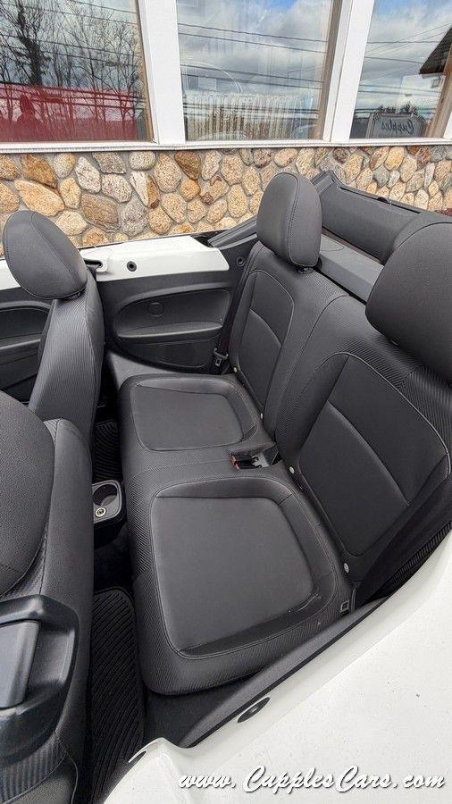 Volkswagen Beetle  2013