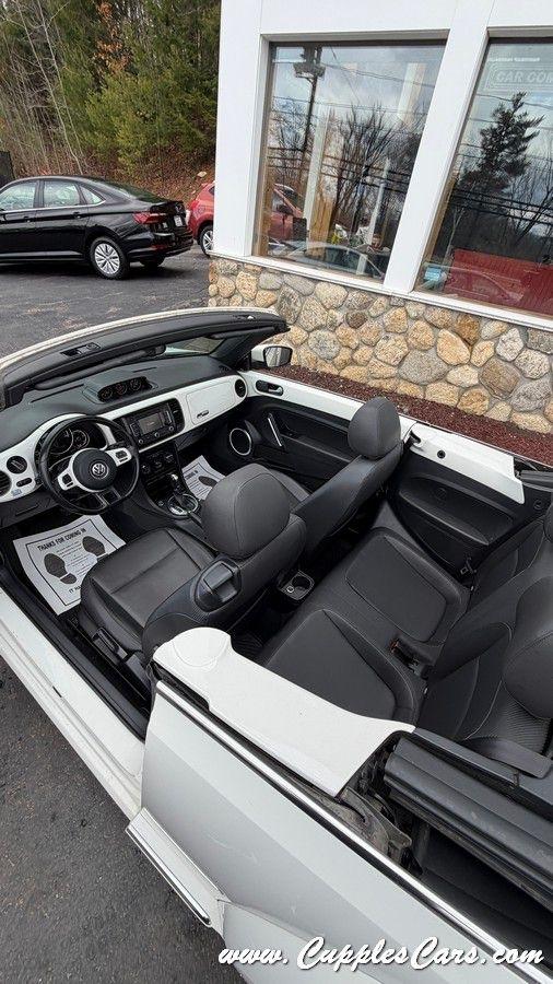 Volkswagen Beetle  2013