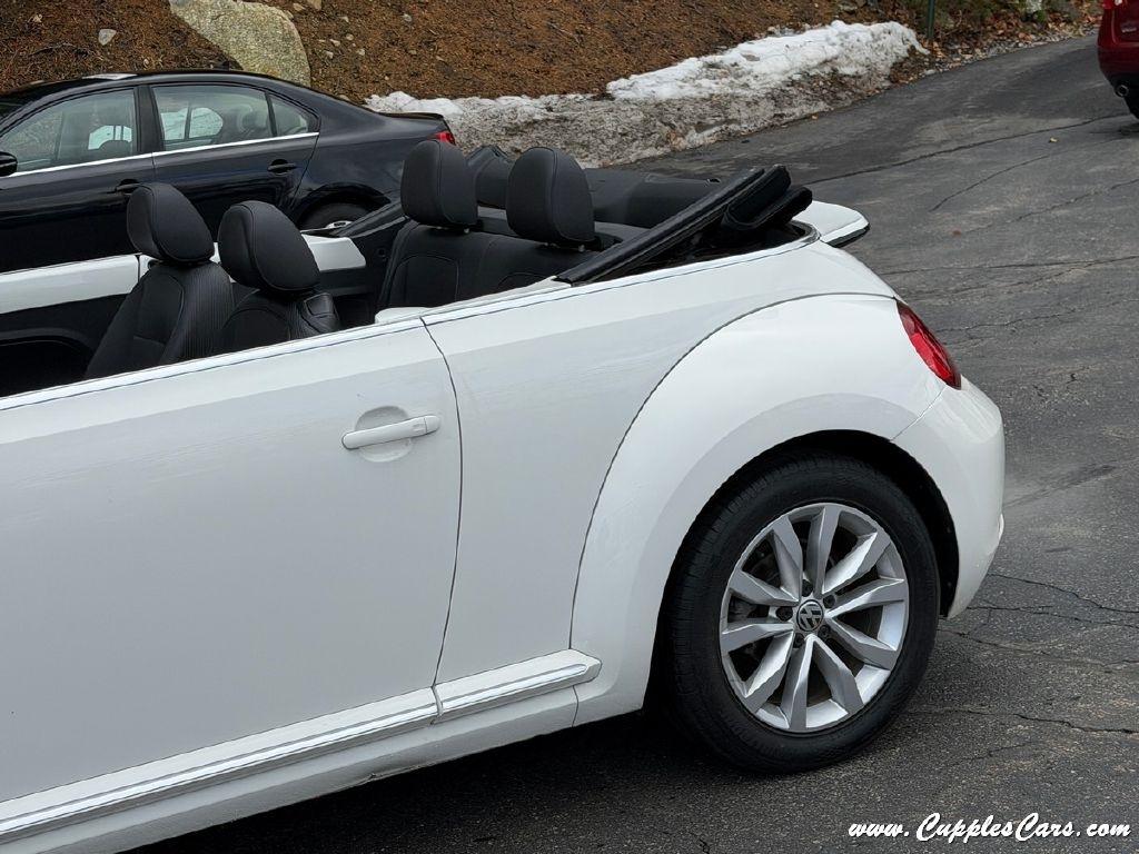 Volkswagen Beetle  2013