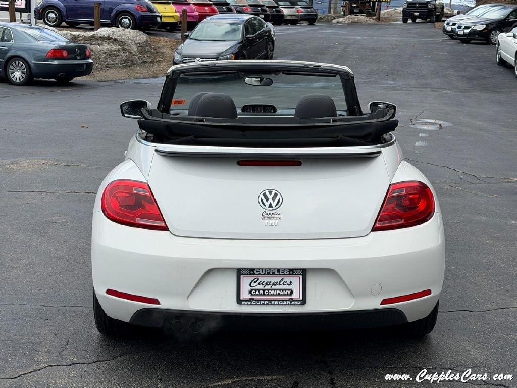 Volkswagen Beetle  2013