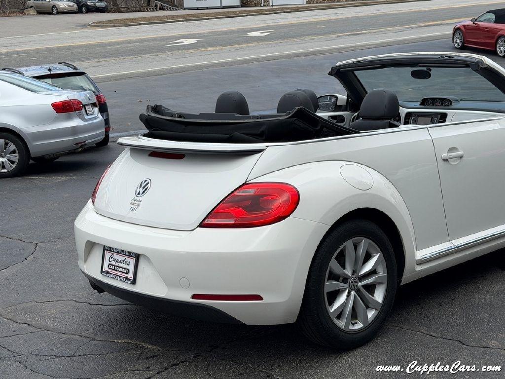 Volkswagen Beetle  2013