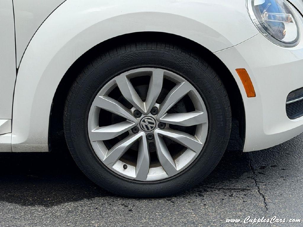 Volkswagen Beetle  2013