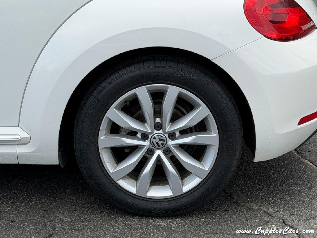 Volkswagen Beetle  2013