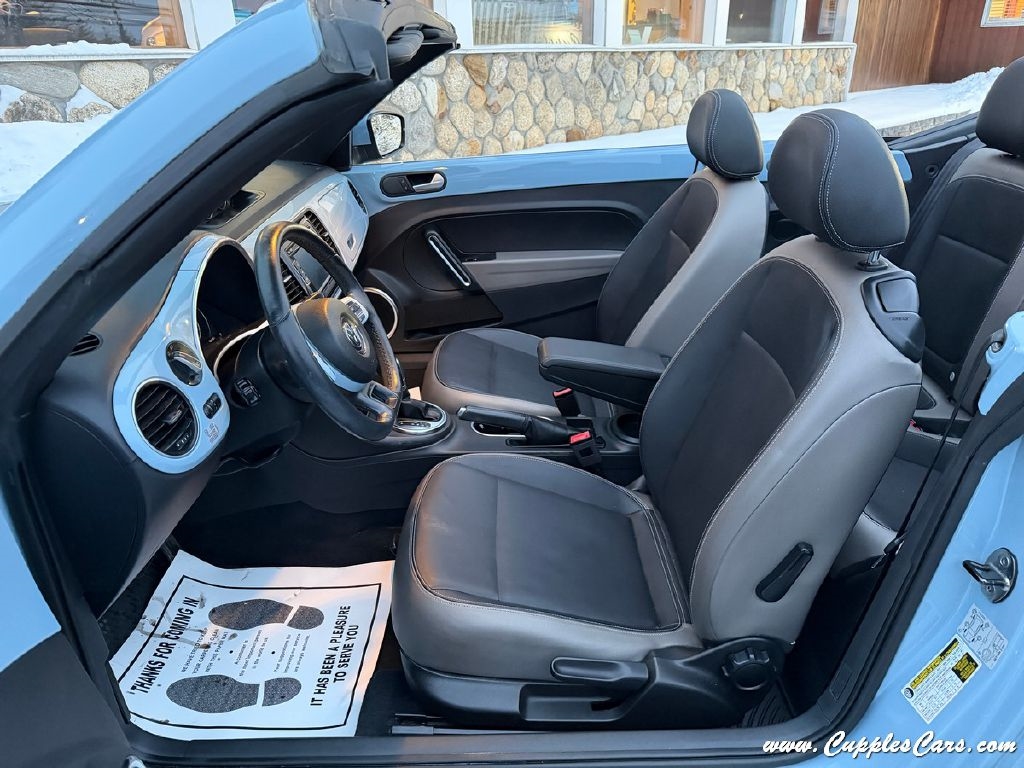 Volkswagen Beetle  2013