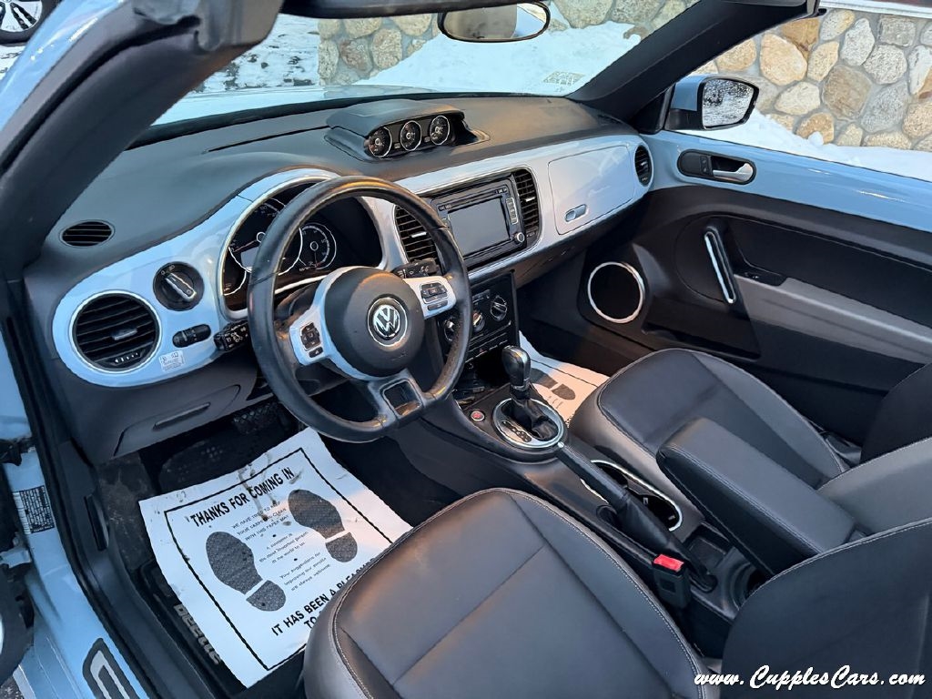 Volkswagen Beetle  2013