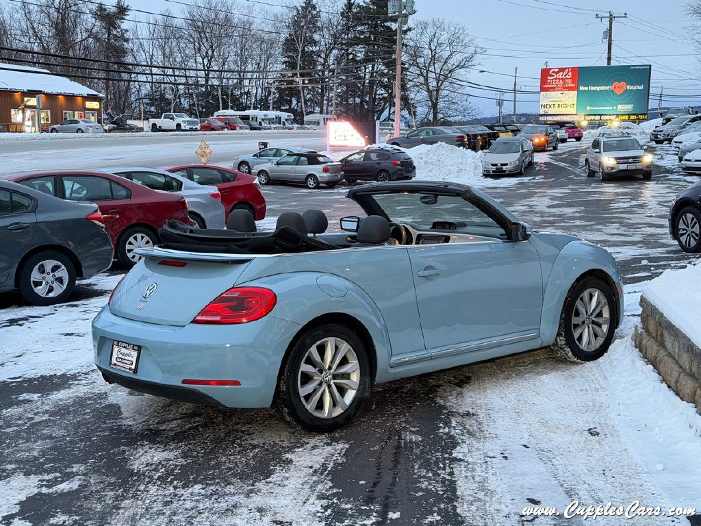 Volkswagen Beetle  2013