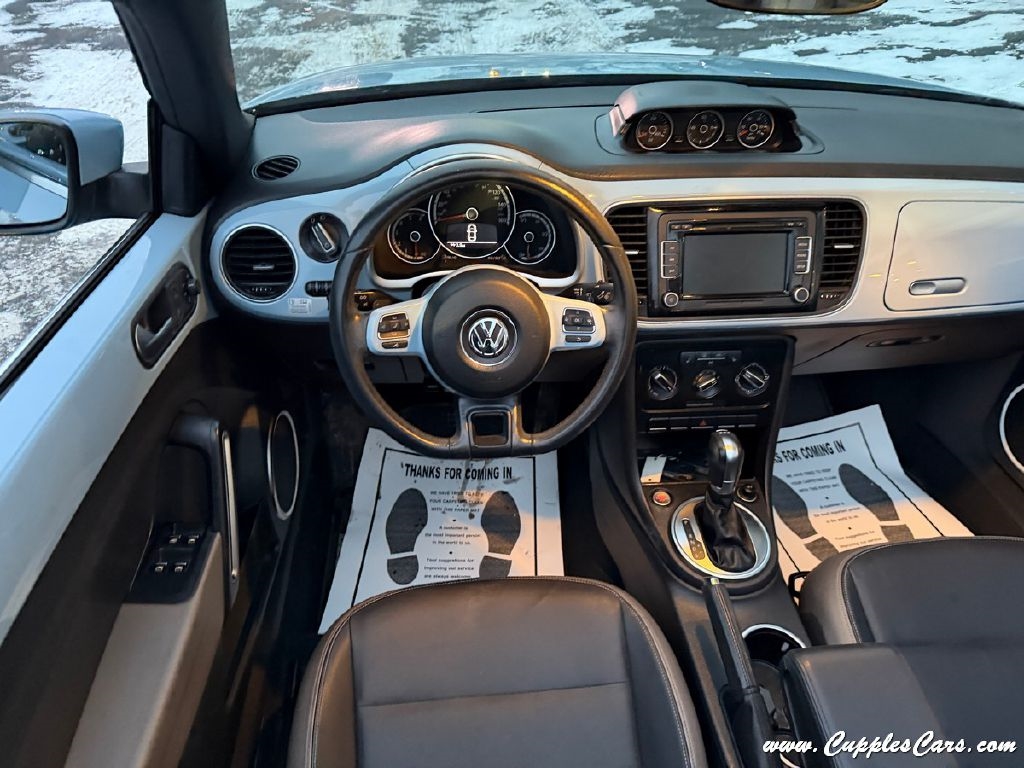 Volkswagen Beetle  2013