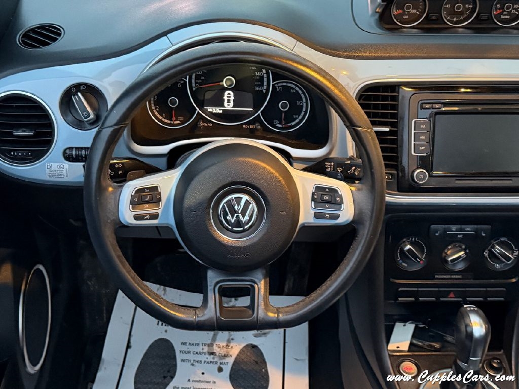 Volkswagen Beetle  2013
