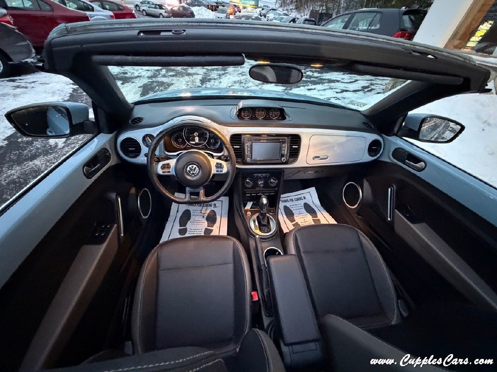 Volkswagen Beetle  2013