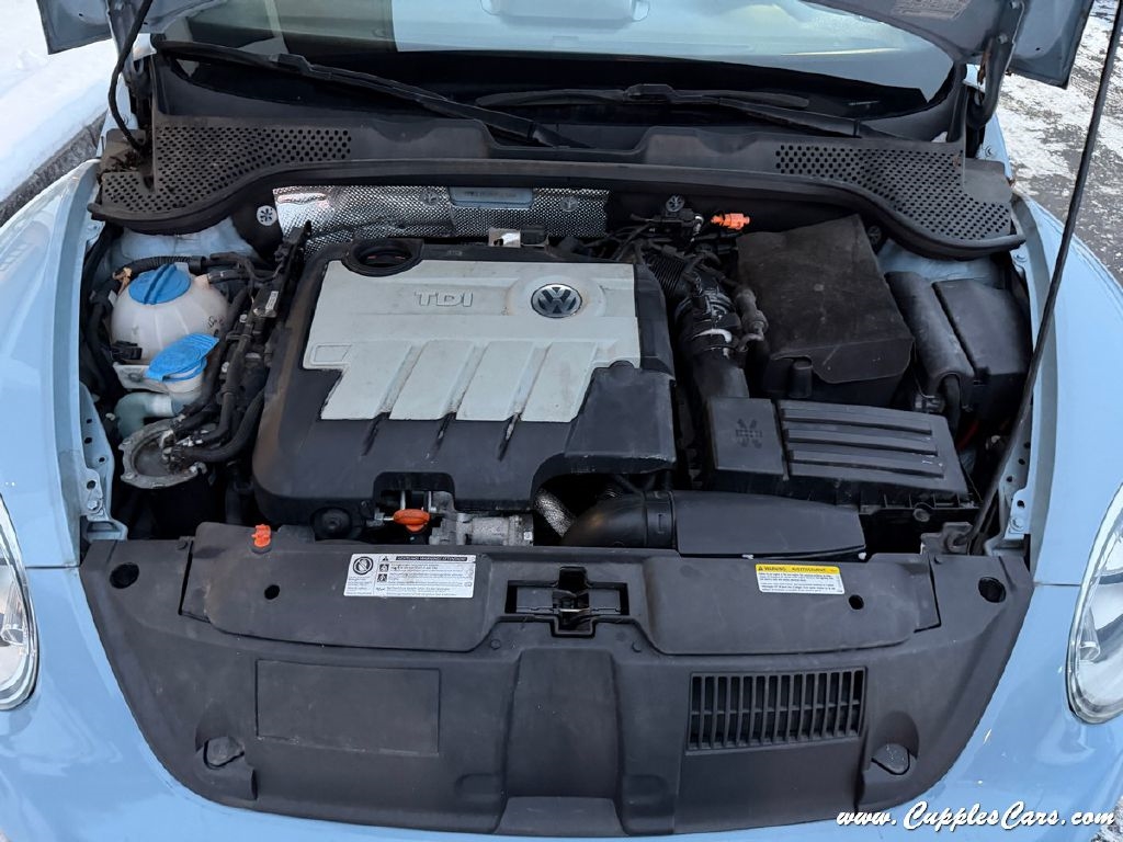 Volkswagen Beetle  2013