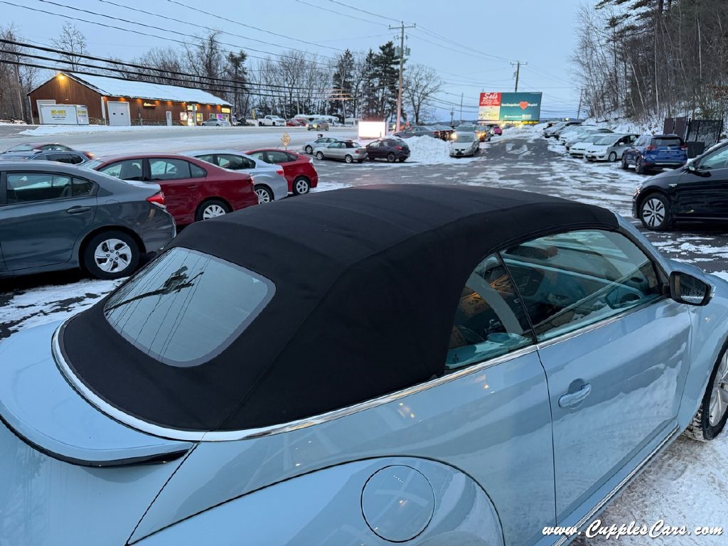 Volkswagen Beetle  2013