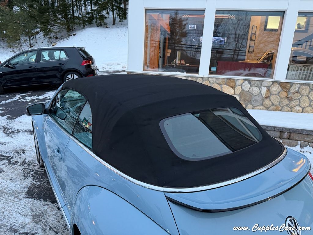 Volkswagen Beetle  2013