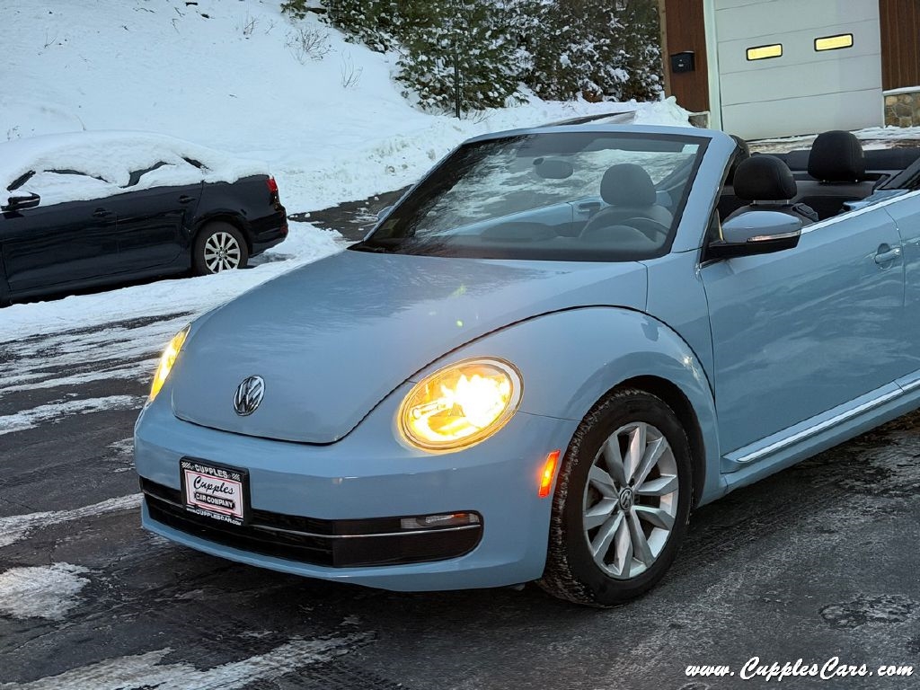 Volkswagen Beetle  2013