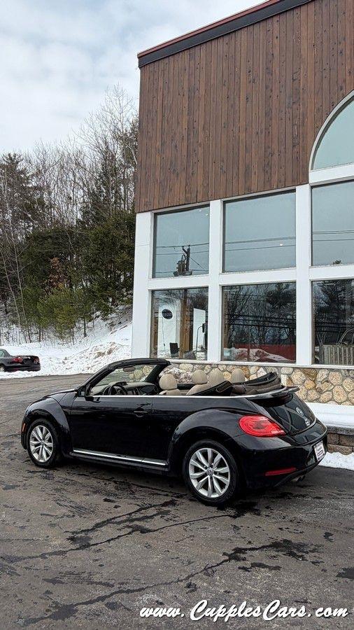 Volkswagen Beetle  2014