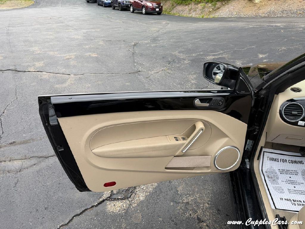 Volkswagen Beetle  2014