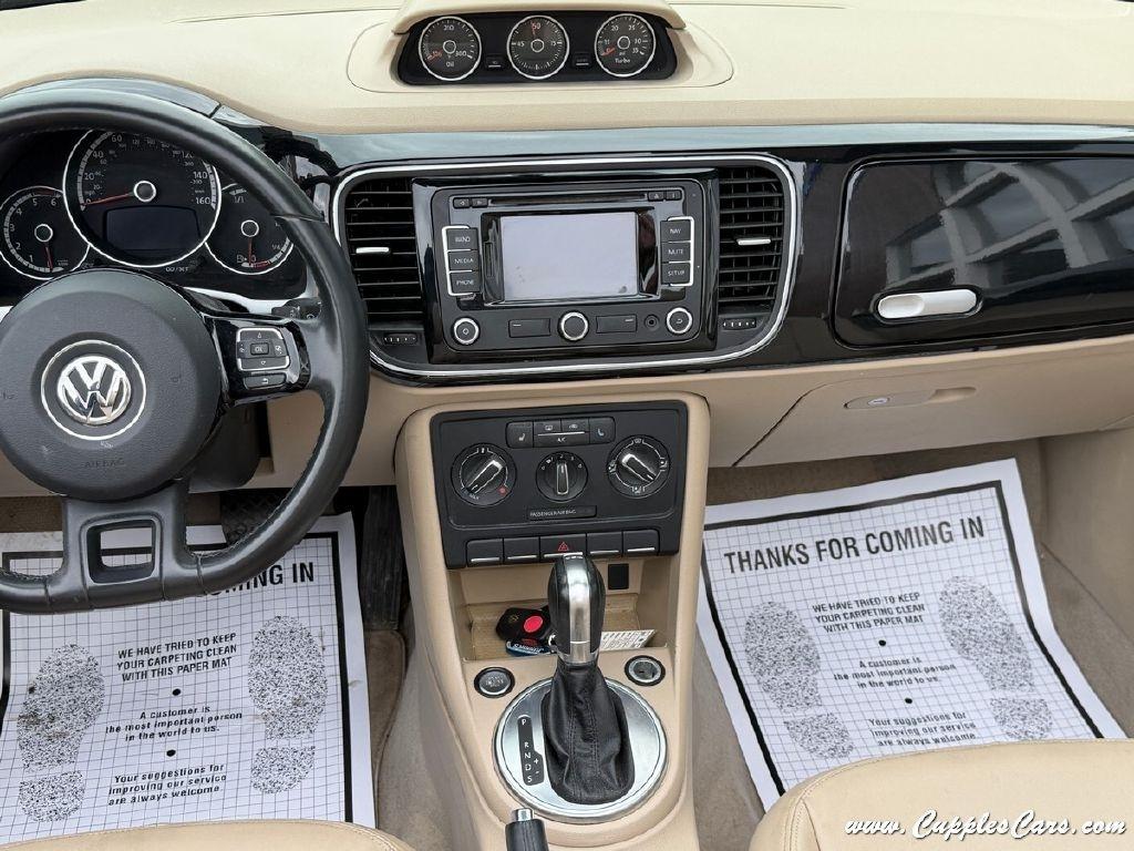 Volkswagen Beetle  2014