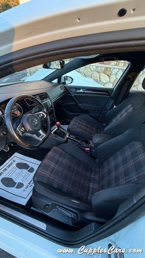 Volkswagen Golf GTI  2017