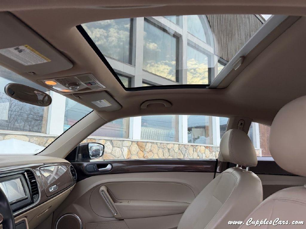 Volkswagen Beetle  2014