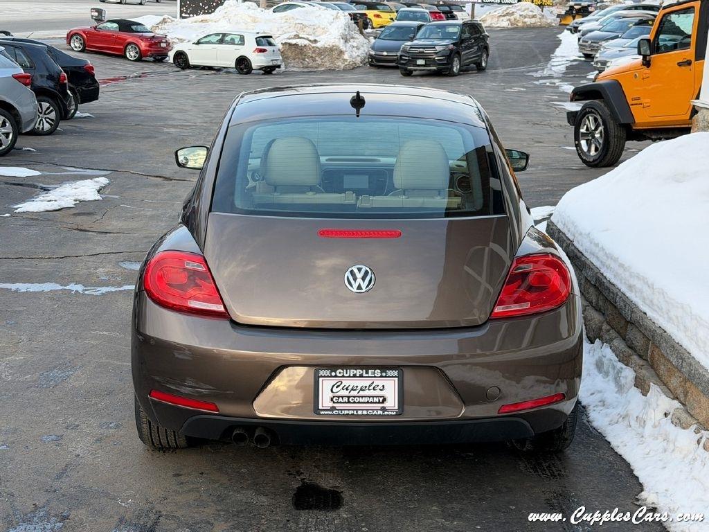 Volkswagen Beetle  2014