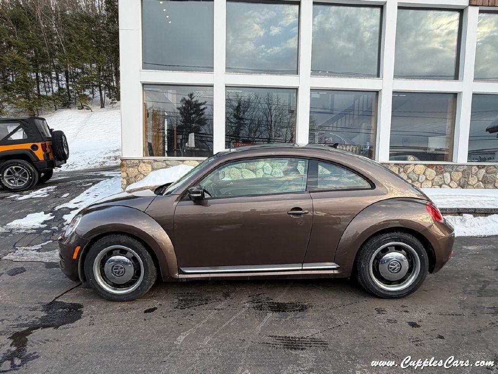 Volkswagen Beetle  2014