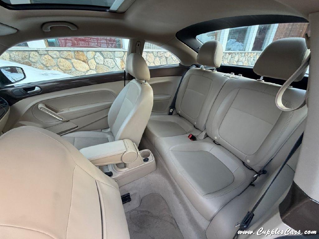 Volkswagen Beetle  2014