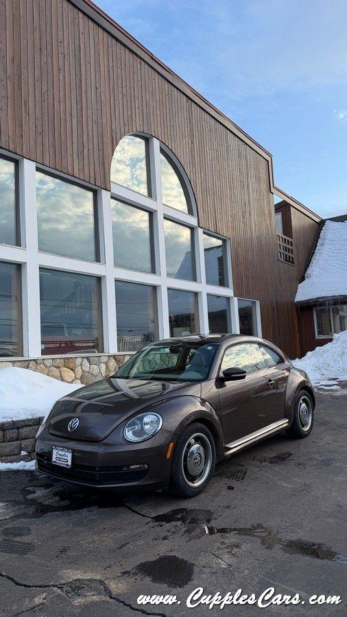 Volkswagen Beetle  2014