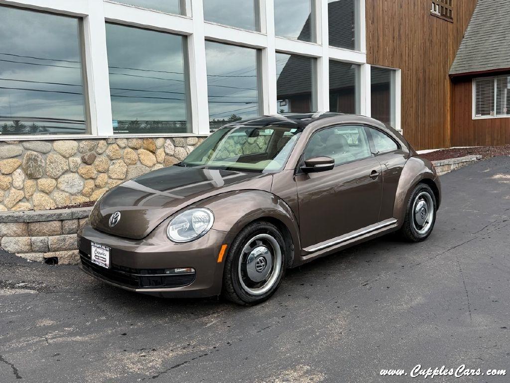 2014 Volkswagen Beetle 1.8T 6A w/ Sunroof, Sound & Nav